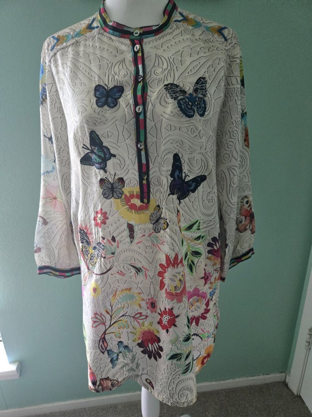 Johnny Was Embroidered Butterfly Tunic. Size S.